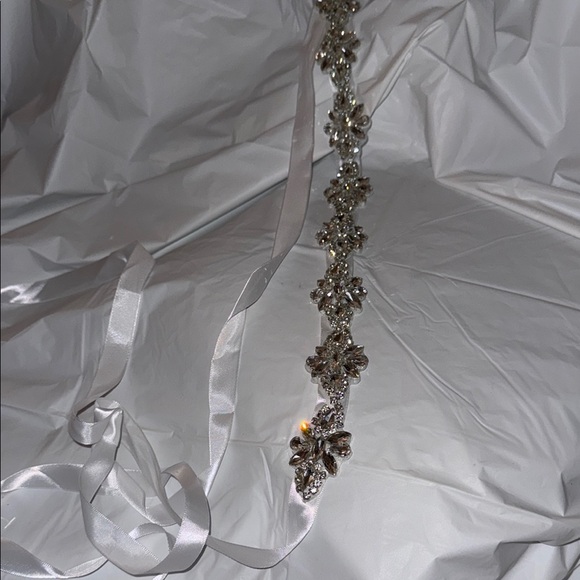Elegant Silver Floral Belt with Ribbon - Picture 1 of 5